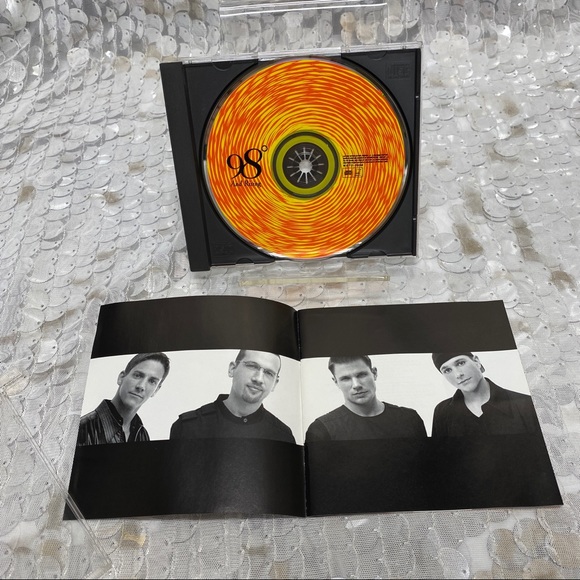 98 Degrees And Rising - Picture 9 of 11